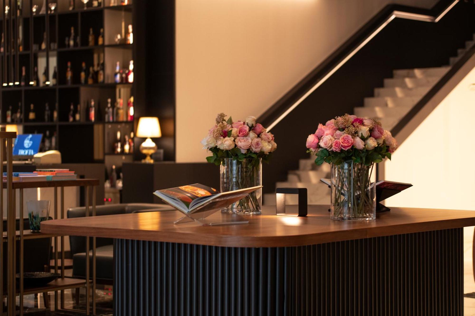 Hotel Trofta Istog 外观 照片